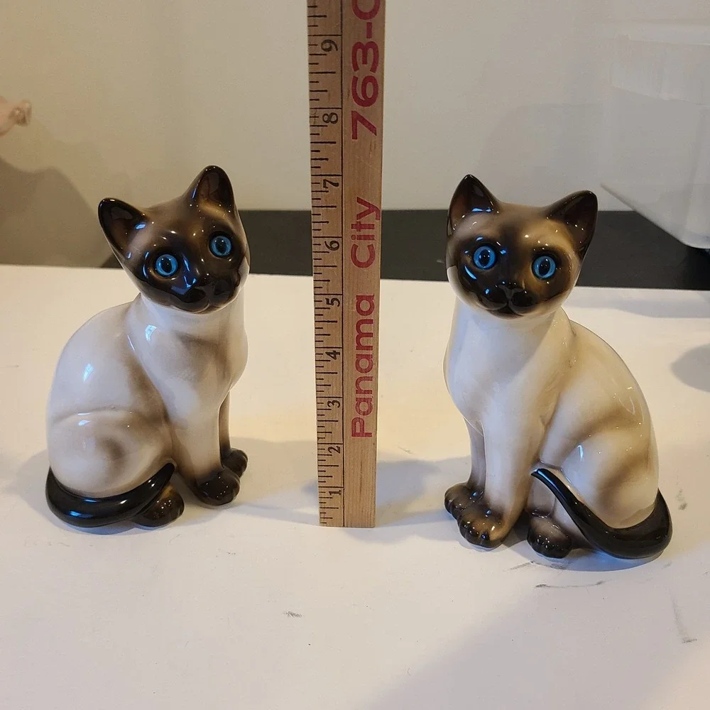 Vtg Pair of Vintage Enesco Ceramic Siamese Cat‎ Figures 6 3/4